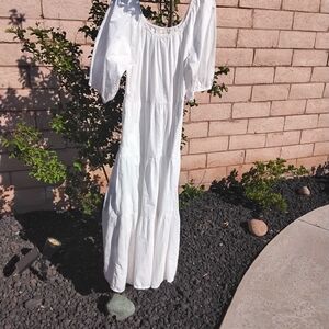 Universal Thread White Long Sleeve Dress